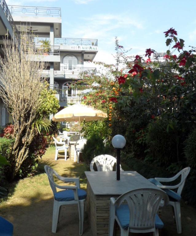 Hotel Nirvana โปขระ ภายนอก รูปภาพ